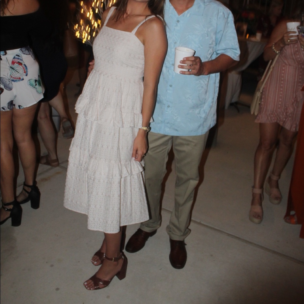 Gianni Bini ivory lace pleated midi dress